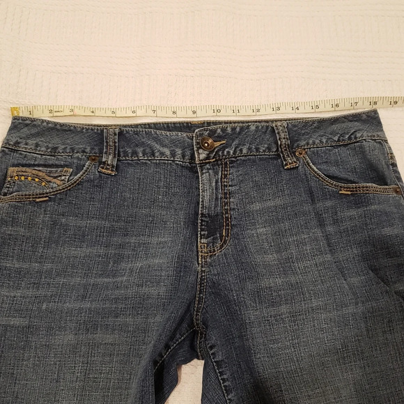 Bootcut Jeans Women Size 14 Apt 9 blue denim - Picture 8 of 12